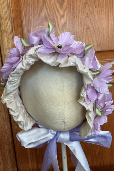 The Lily Bonnet