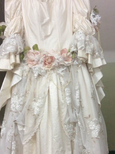 Victorian Wedding Gown - Dee