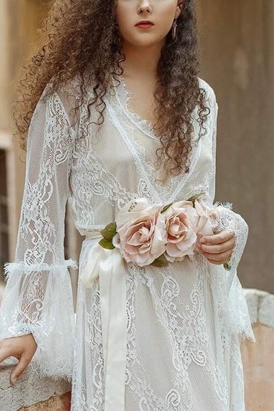 Vintage Lace Wedding Dress – Romantic Bridal Gown with Classic Elegance