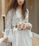 Vintage Lace Wedding Dress – Romantic Bridal Gown with Classic Elegance