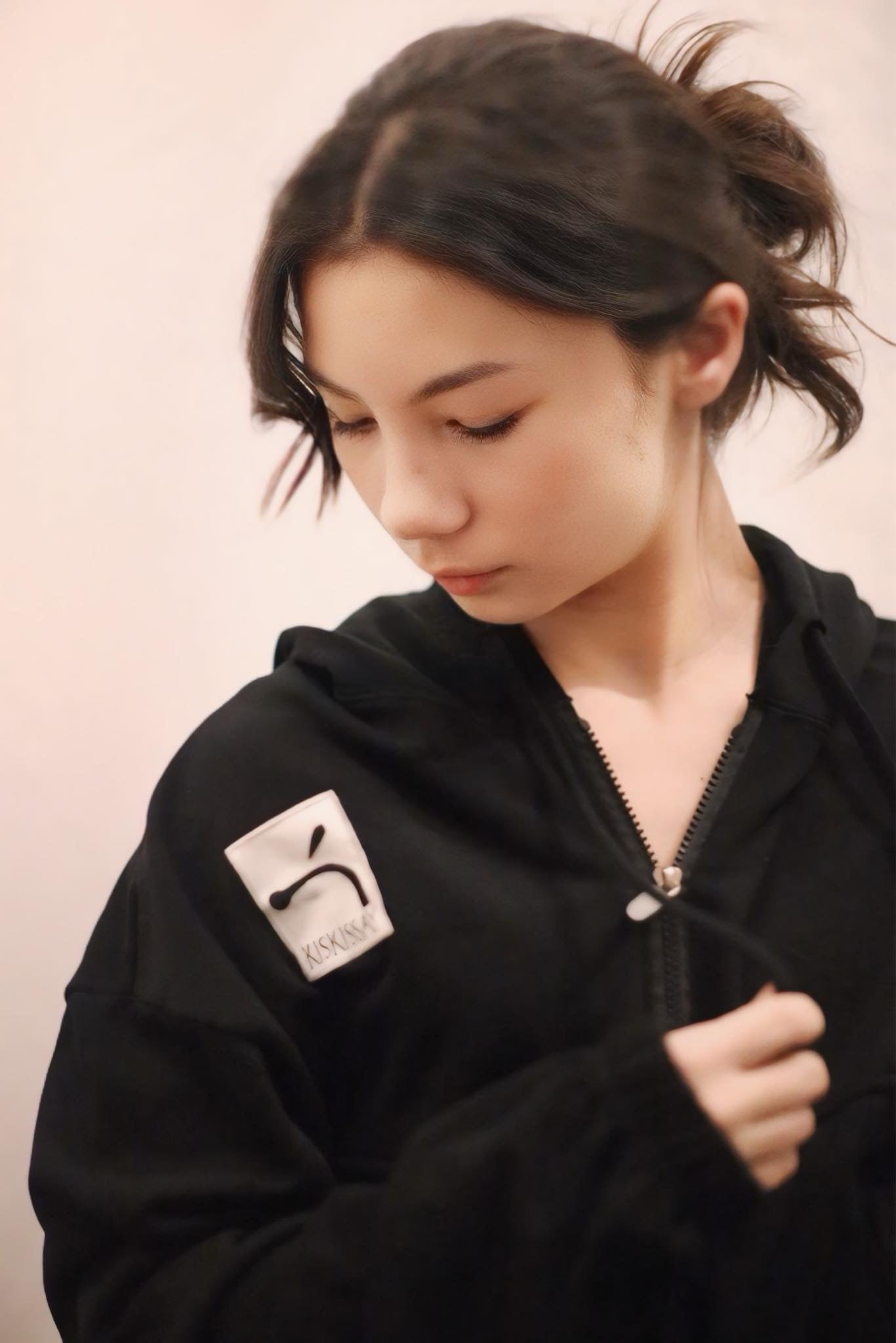 Cropped Black Hoodie - Laura
