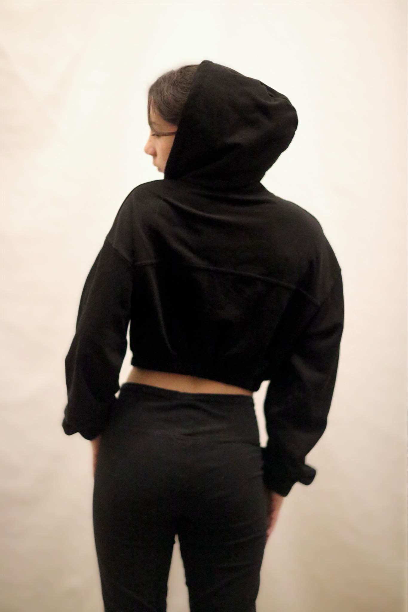 Cropped Black Hoodie - Laura