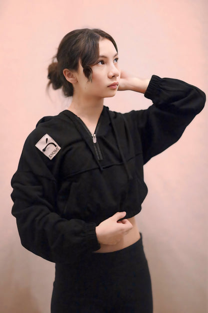 Cropped Black Hoodie - Laura
