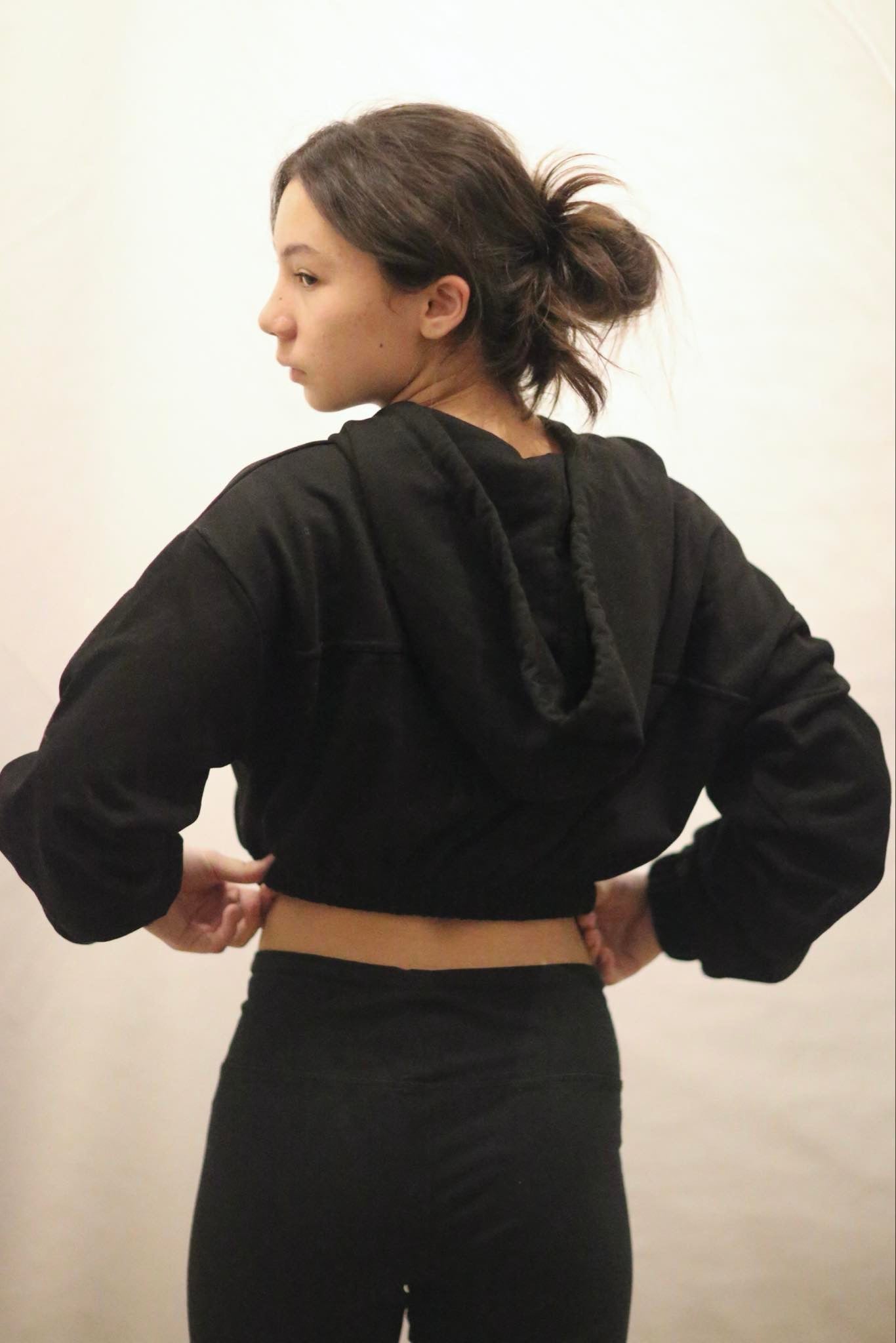 Cropped Black Hoodie - Laura