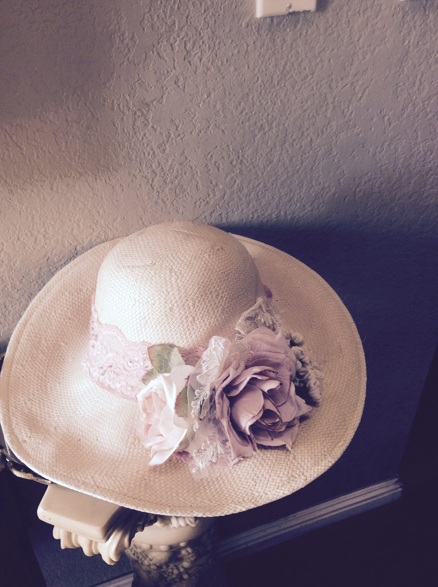 Victorian Hat - Photoprop - Vita